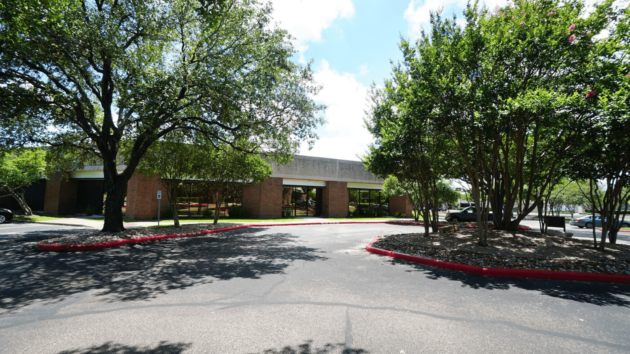 Industrial Space for Lease - 2170 Woodward St, Austin, TX, 78744