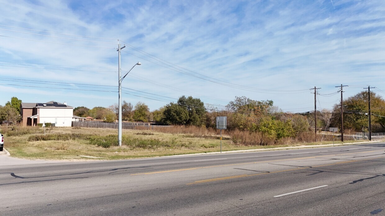 Land for Sale - 5001 Bantom Woods Bend, Austin, Texas, 78724 (2)