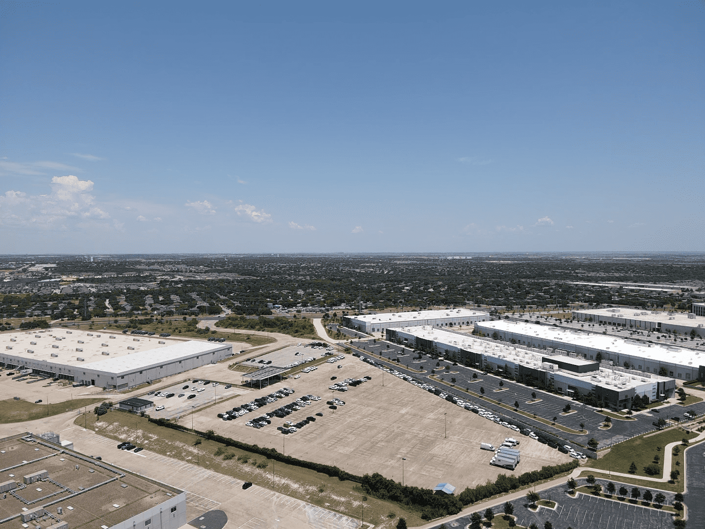 201 W Howard Ln, Photo - Land for Lease - 201 W Howard Ln, Northeast Travis, Texas, 78753 (2)