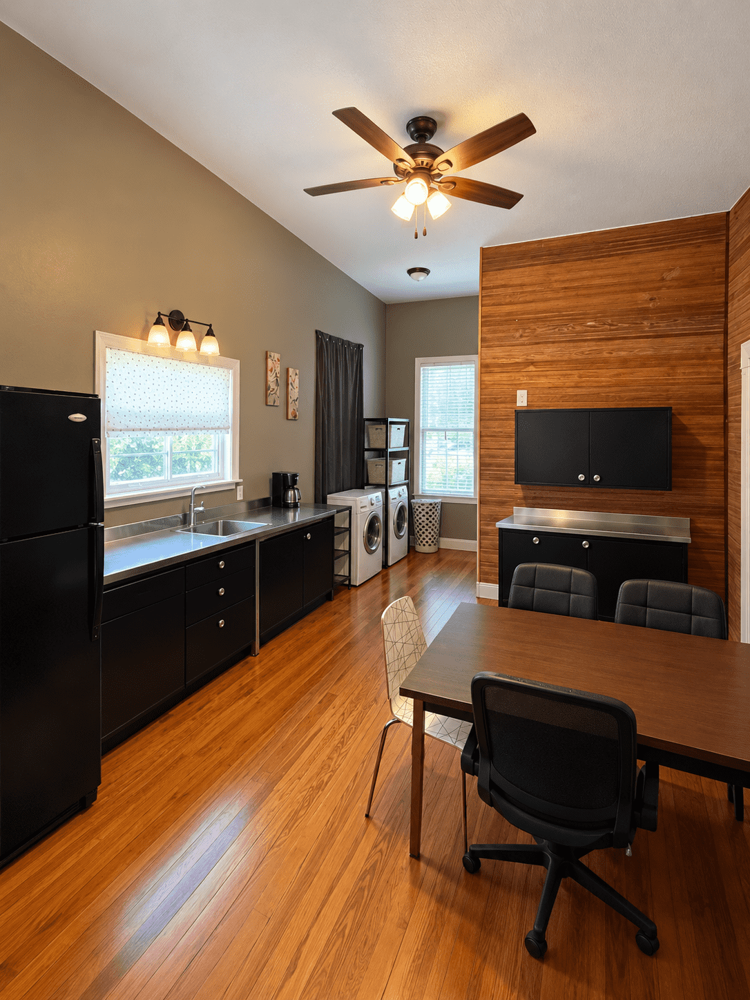 Office Property for Sale - 112 W Pecan St, Northeast Travis, Texas, 78660 (4)