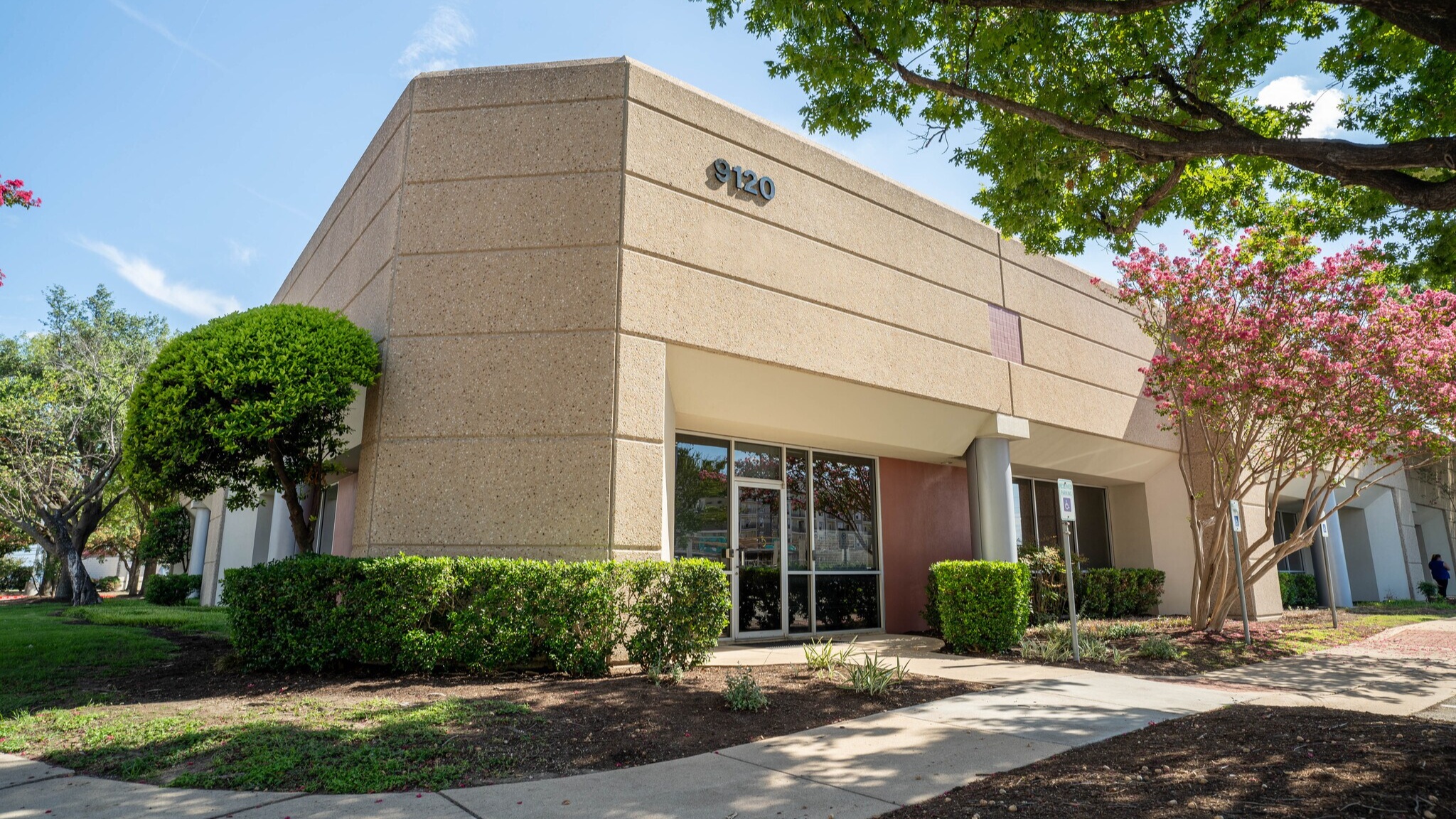 Flex Property for Lease - 9120 Burnet Rd, Austin, Texas, 78757 (1)