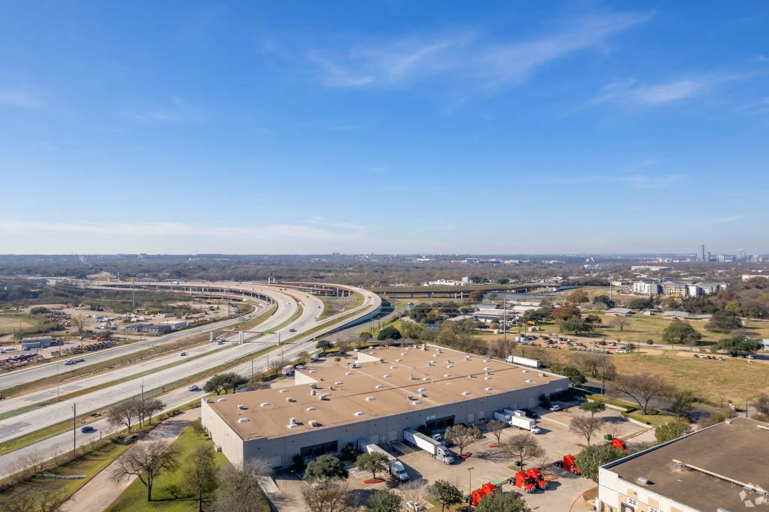 Industrial Property for Lease - 800 Interchange Blvd, Austin, 78721-3657 (5)
