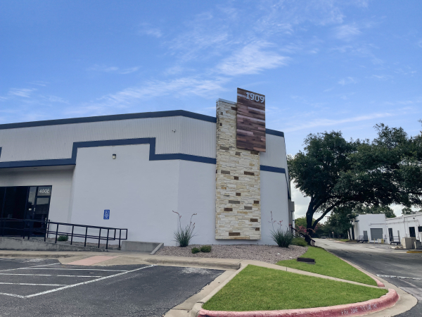 , image/jpeg - Braker E Photo 4.jpg Industrial Property for Lease - 1909 W Braker Ln, Austin, Texas, 78758-4085 (4)