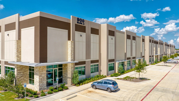 Industrial Property for Lease - 900 E Old Settlers Blvd, Round Rock, Texas, 78664-2000 (2)