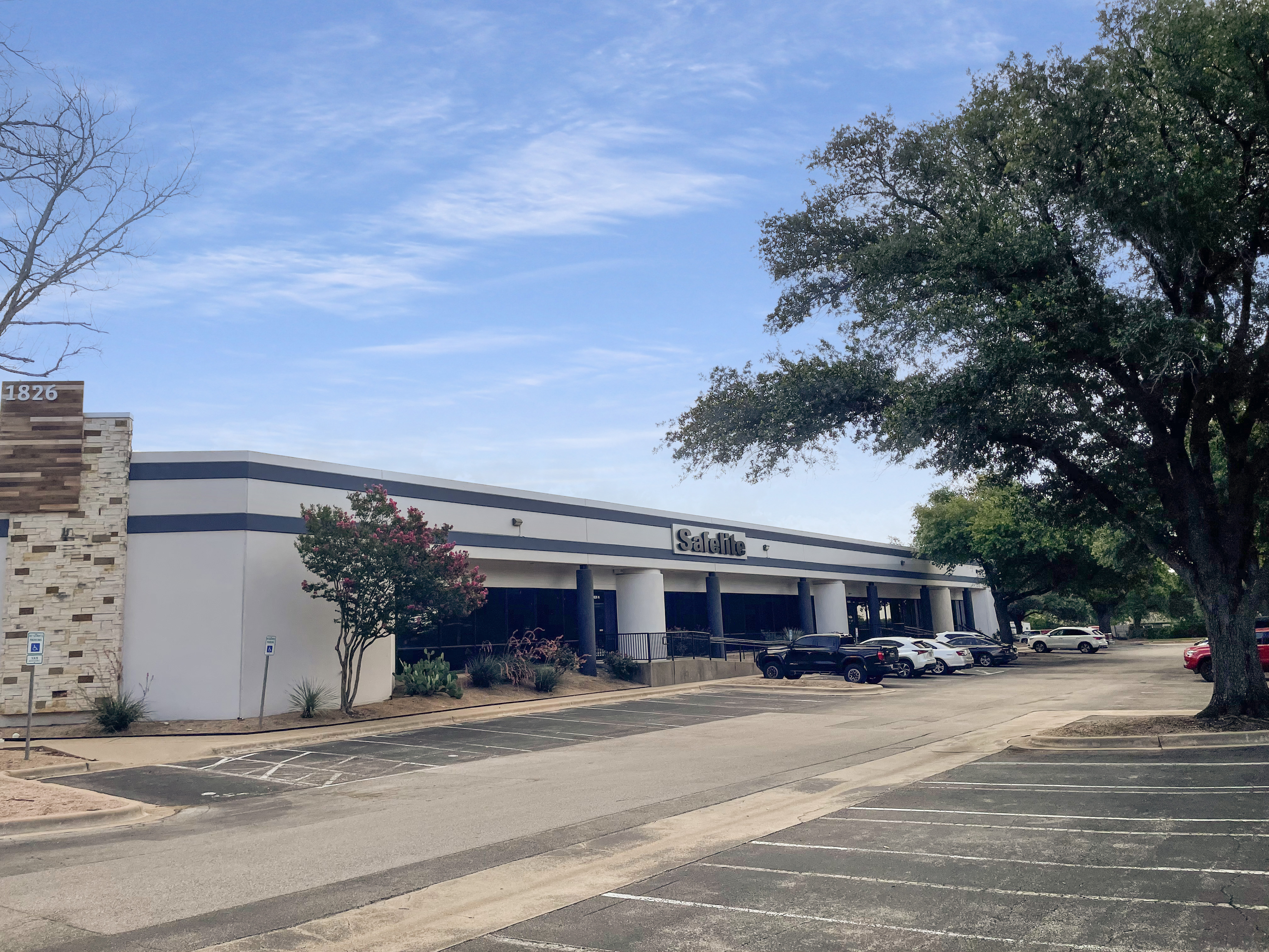 Industrial Property for Lease - 1826 Kramer Ln, Austin, Texas, 78758-4277 (2)