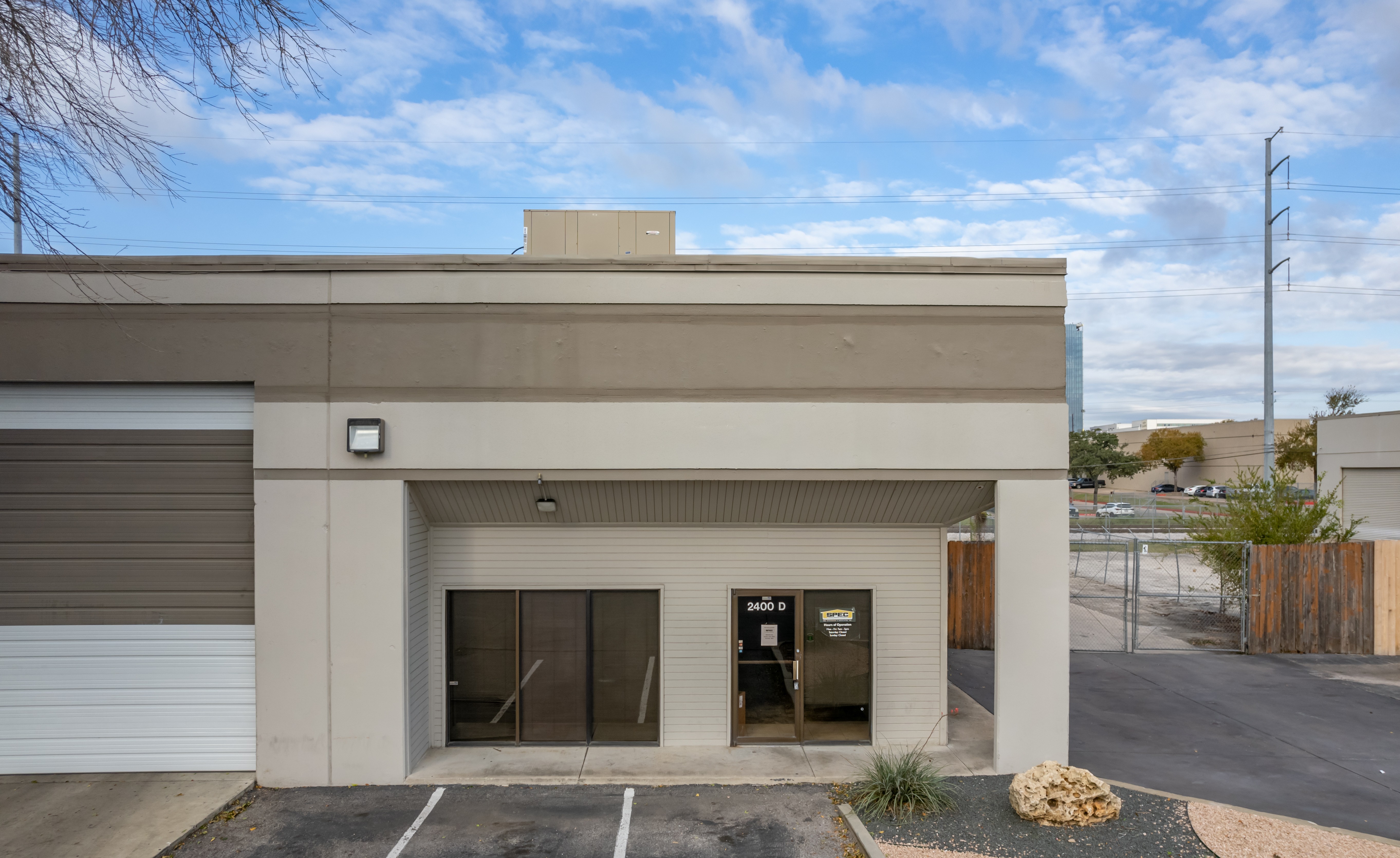 , image/jpeg - BuildingPhoto.jpg Industrial Property for Lease - 2400 W Braker Ln, Austin, Texas, 78758-4561 (8)