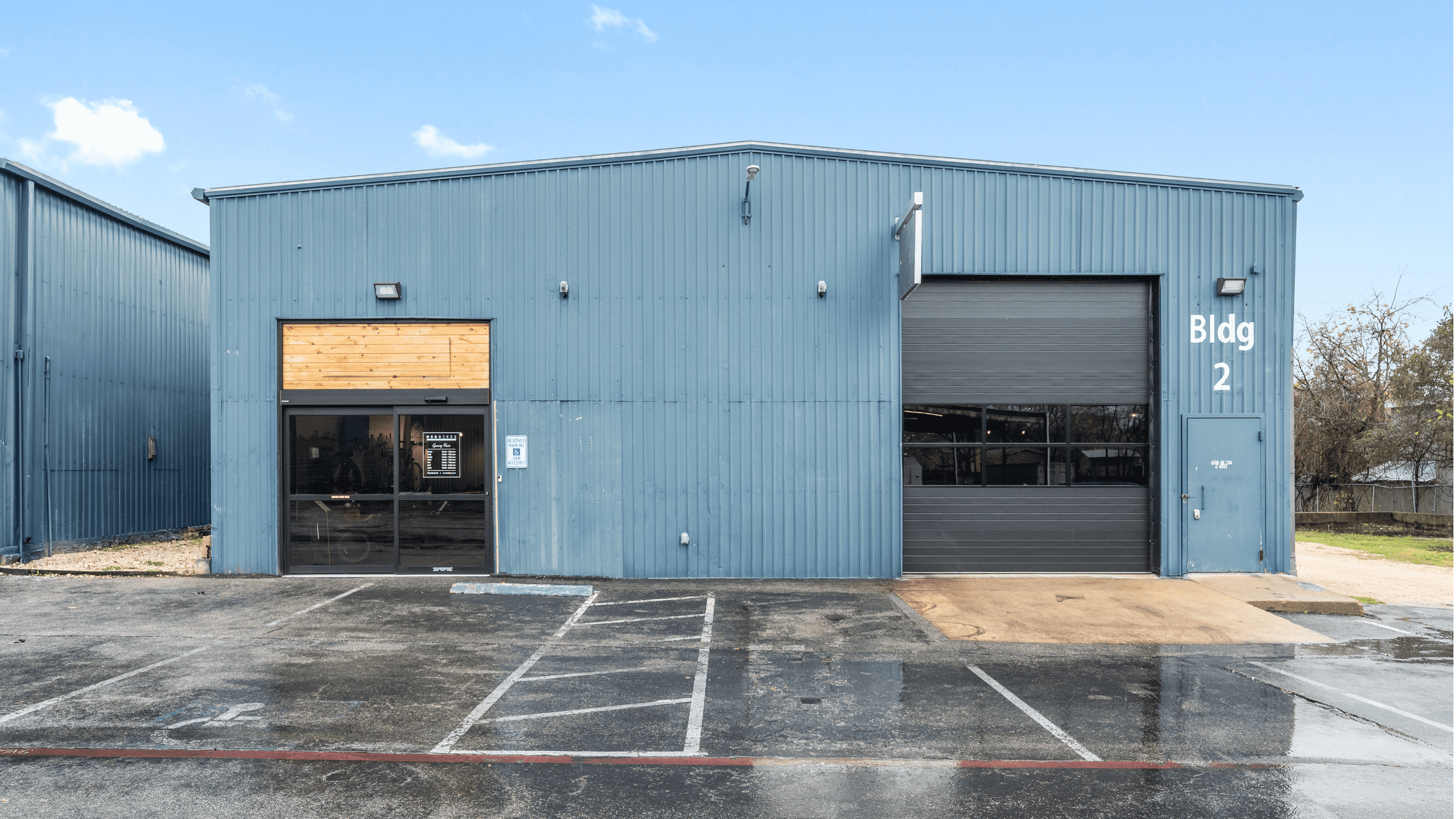 415 E Saint Elmo Rd, Exterior Building Photo - undefined Industrial Property for Lease - 415 E Saint Elmo Rd, Austin, Texas, 78745-1285 (2)