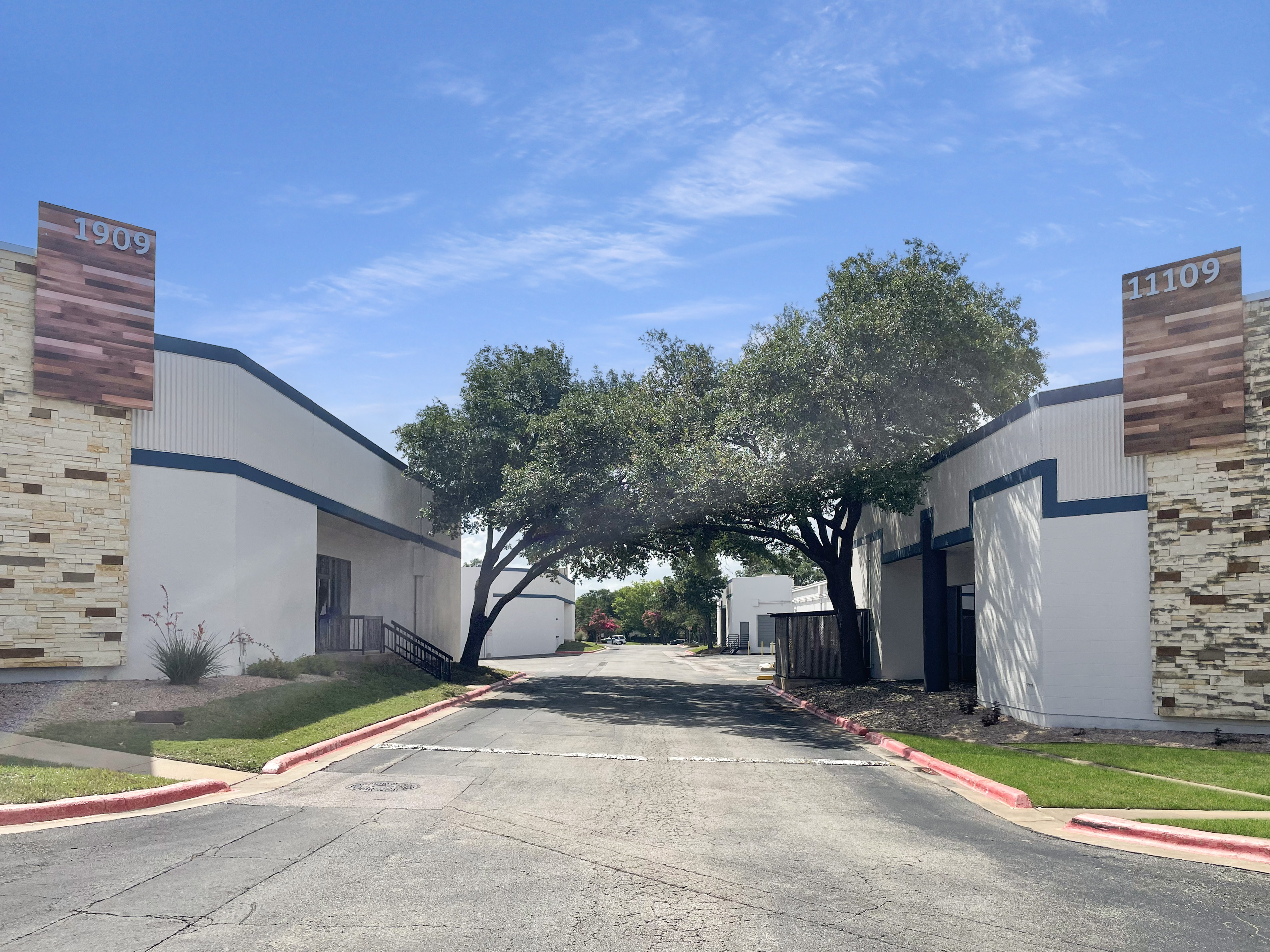 , image/jpeg - Braker G Photo 2.jpg Flex Property for Lease - 11109 Metric Blvd, Austin, Texas, 78758-4019 (7)