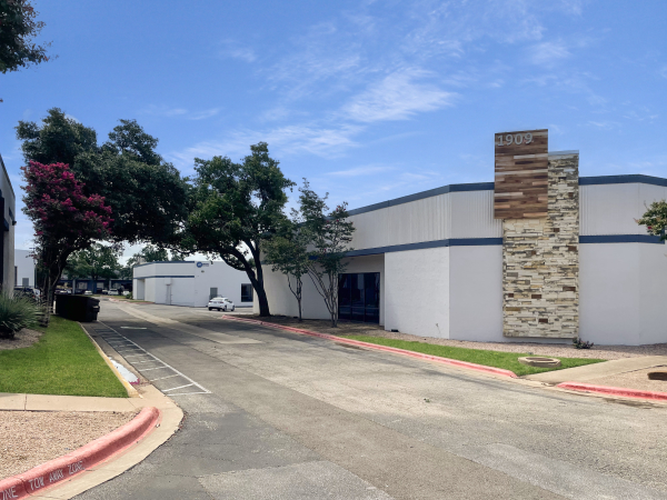 , image/jpeg - Braker E Photo 3.jpg Industrial Property for Lease - 1909 W Braker Ln, Austin, Texas, 78758-4085 (3)