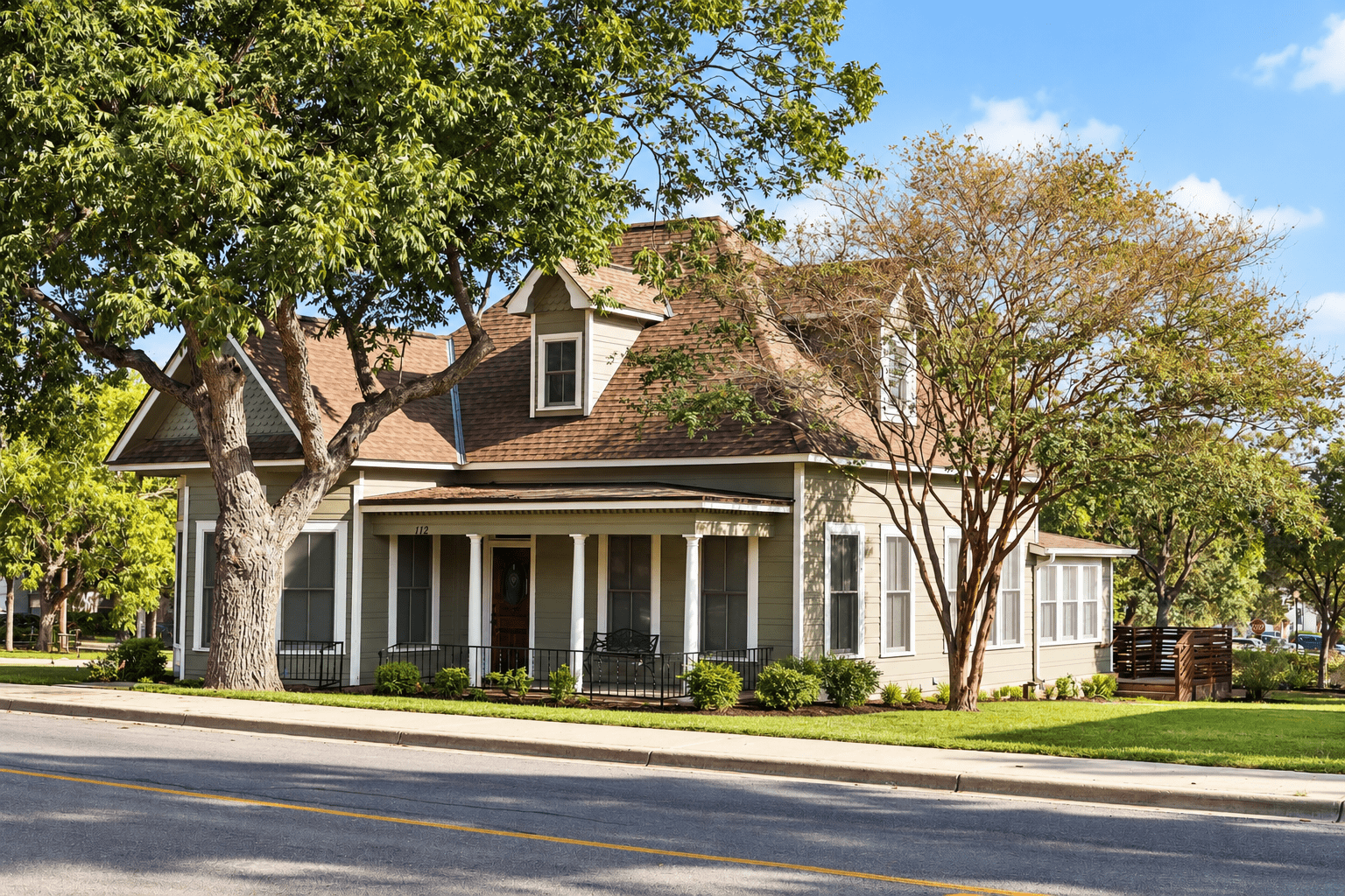 Office Property for Sale - 112 W Pecan St, Northeast Travis, Texas, 78660 (6)