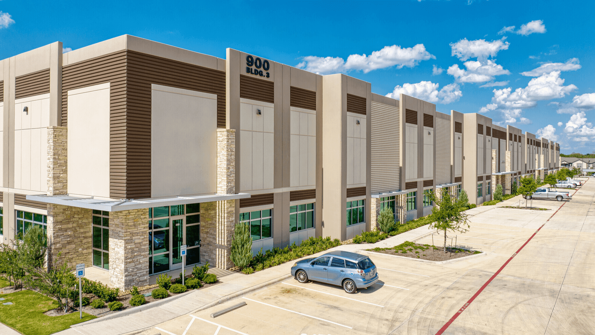 Industrial Property for Lease - 900 E Old Settlers Blvd, Round Rock, Texas, 78664 (3)