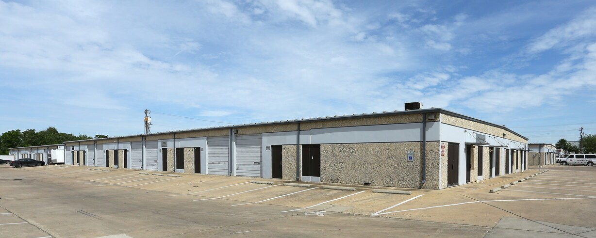 , image/jpeg - aus ind park 3.jpg Industrial Property for Lease - 5214 Burleson Rd, BLDG 1, Austin, Texas, 78744-1200 (3)