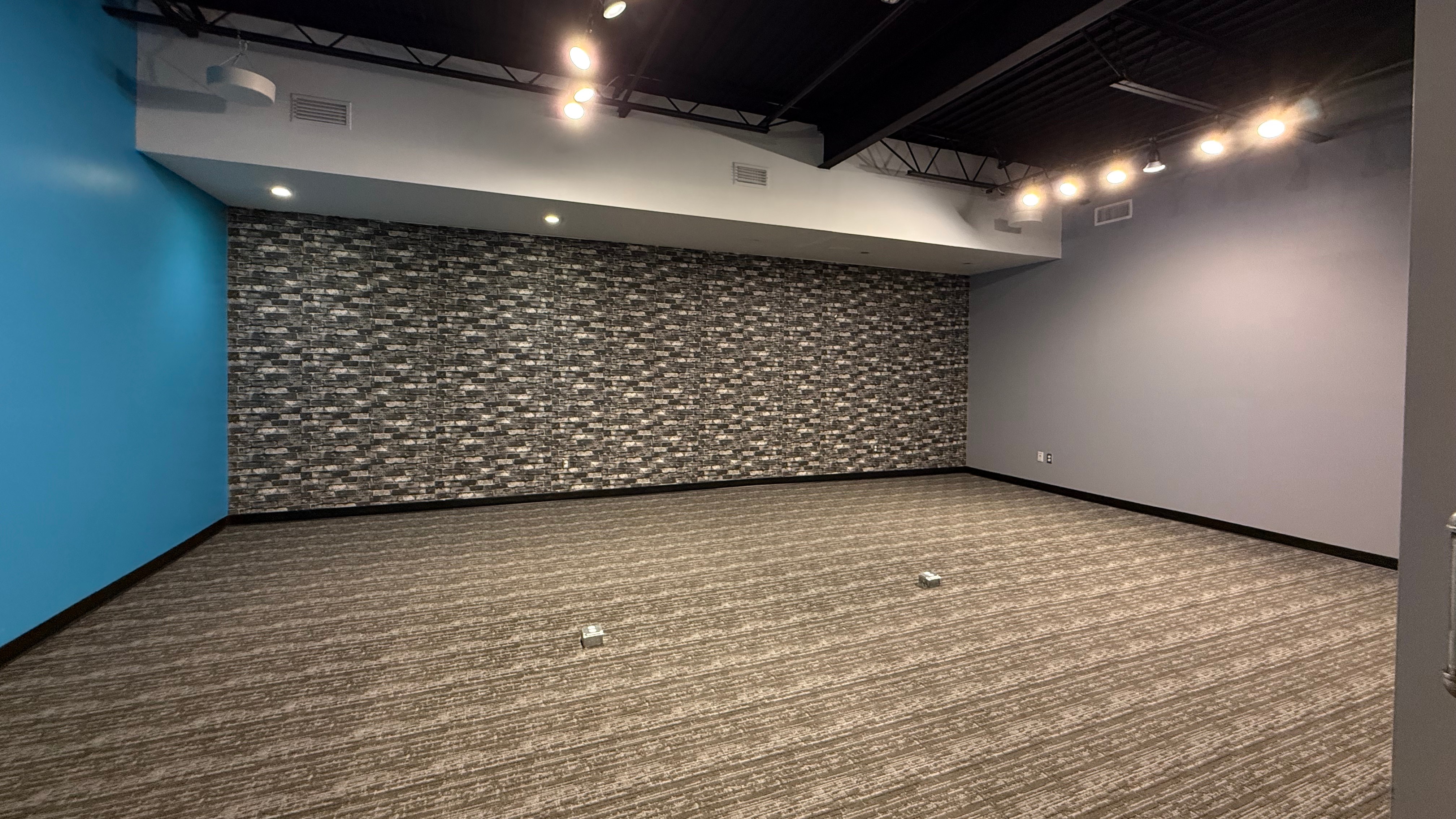 Office Property for Rent - 14665 Midway Rd, Addison, Texas, 75001 (2)