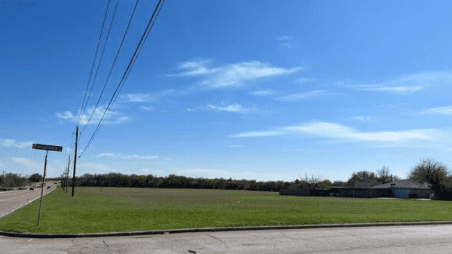 Land for Sale - 2855 N Dallas Ave, Lancaster, Texas, 75134 (2)