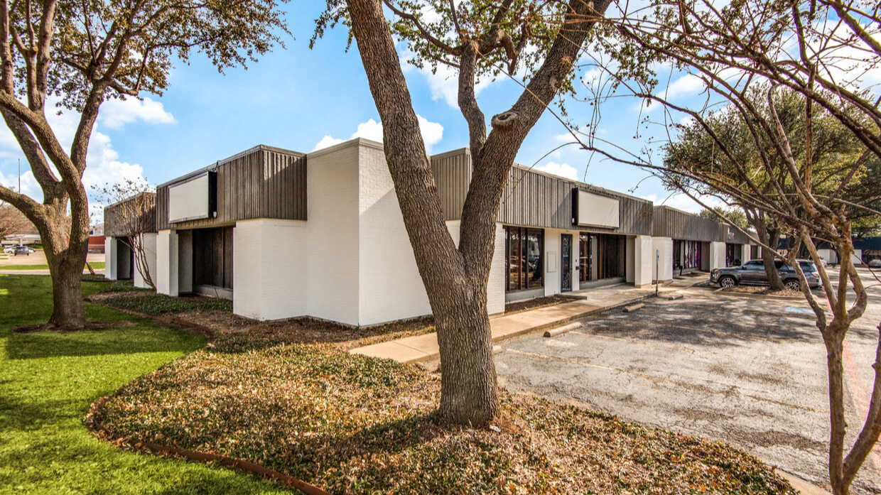 Industrial Property for Lease - 4200-4240 Spring Valley Rd, Dallas, Texas, 75244 (1)