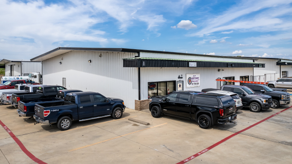 Flex Property for Lease - 3729 N Beach St - Bldg 5, Fort Worth, TX, 76137