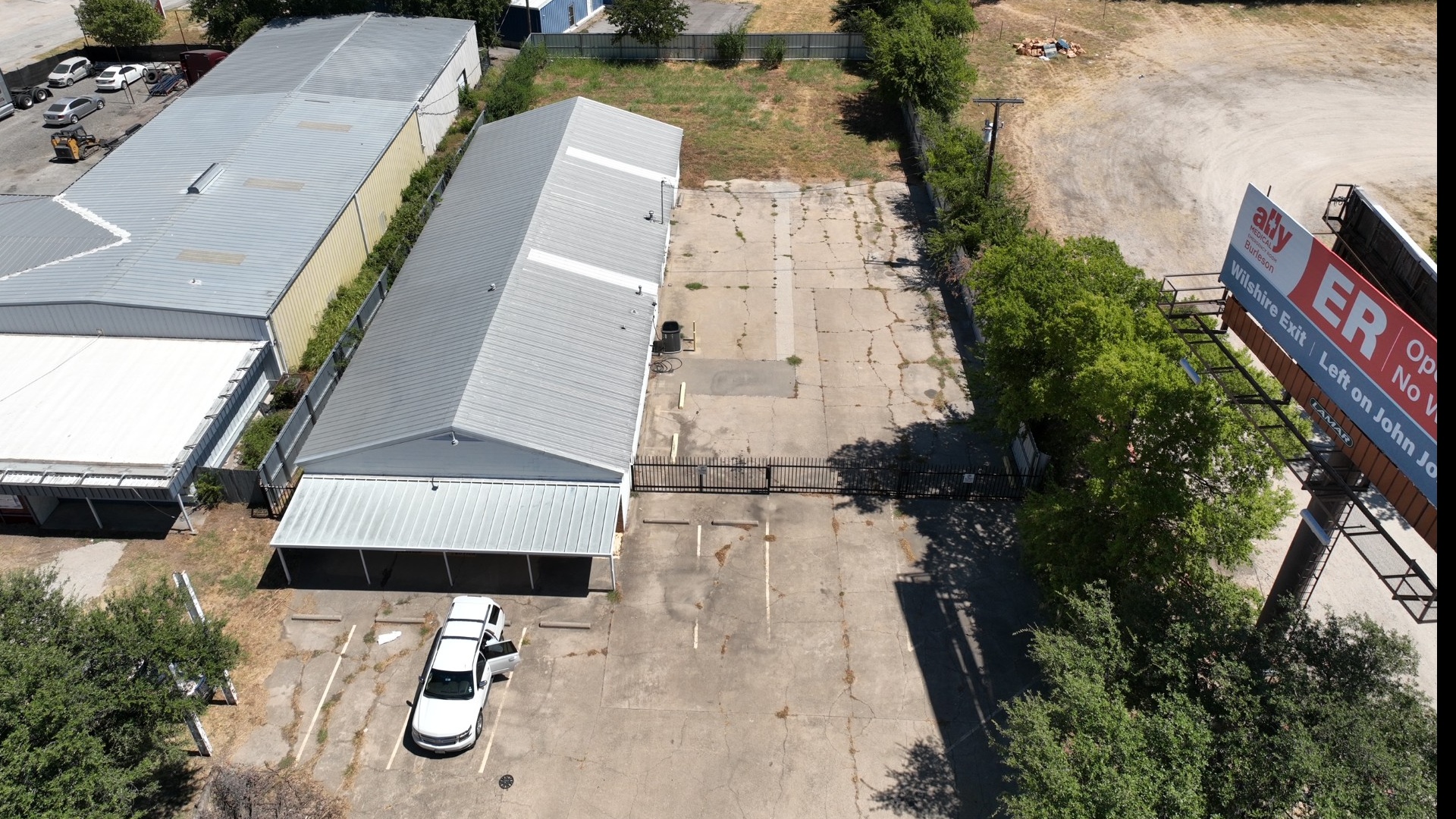 Industrial Property for Lease - 10409 South Fwy, Fort Worth, Texas, 76140 (2)