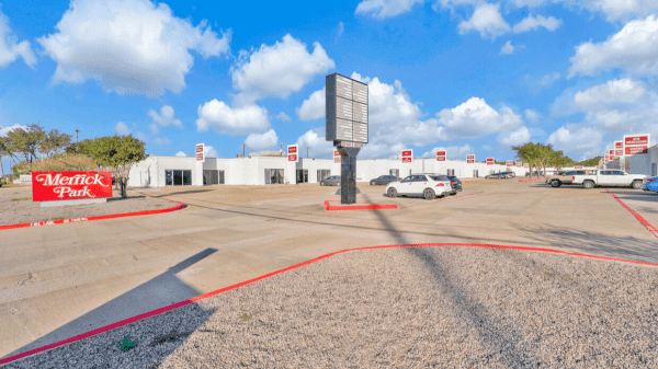 Industrial Space for Lease - 930-940 N Belt Line Rd, Irving, TX, 75061, Suite 140