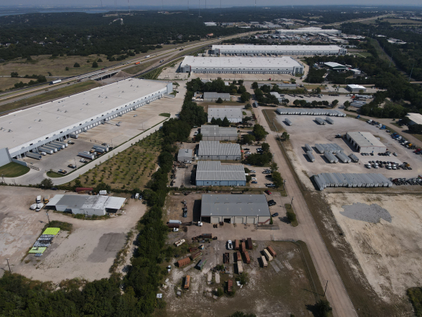 , image/jpeg - dji_fly_20250825_105618_345_1756168239915_photo.JPG Industrial Property for Lease or Sale - 1515 American Way, Cedar Hill, Texas, 75104 (4)