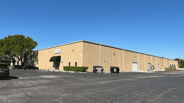 Industrial Space for Lease - 590-594 North Beach Street, Fort Worth, TX, 76111, Suite 592A