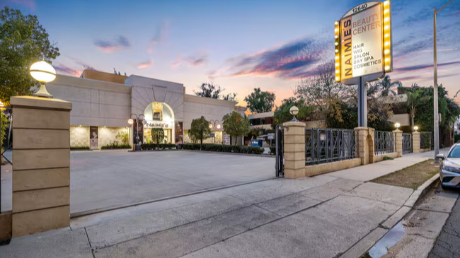 12640 Riverside Dr, Photo - undefined Retail Property for Lease or Sale - 12640 Riverside Dr, Valley Village, California, 91607 (1)