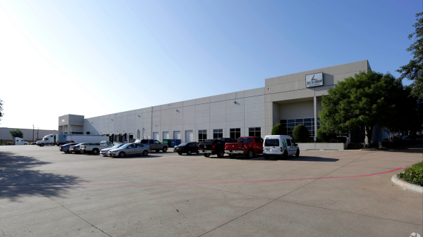 Industrial Space for Lease - 2920 N State Highway 360, Grand Prairie, TX, 75050, Suite 200