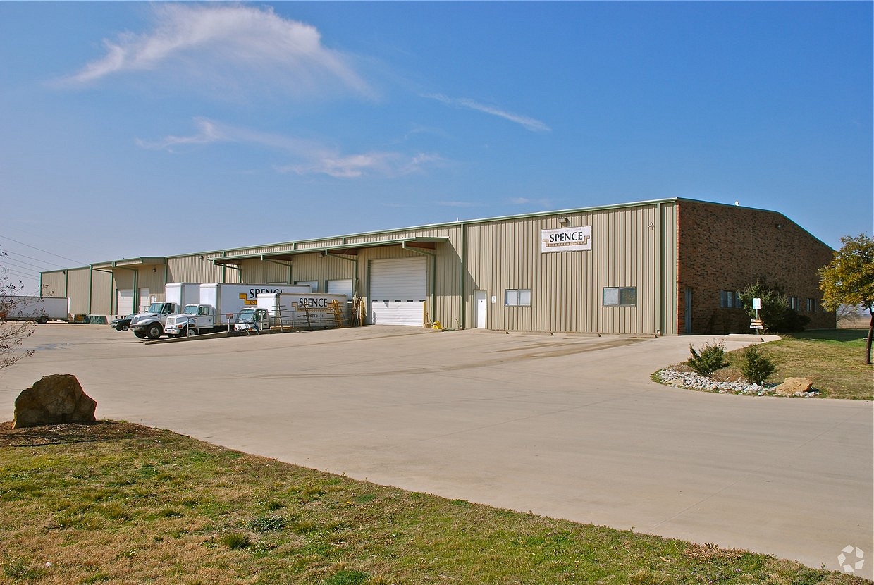 Industrial Property for Lease - 1700 Lacy Dr, Fort Worth, Texas, 76177 (1)