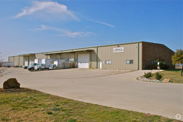 Industrial Space for Lease - 1700 Lacy Dr, Fort Worth, TX, 76177, Suite 2