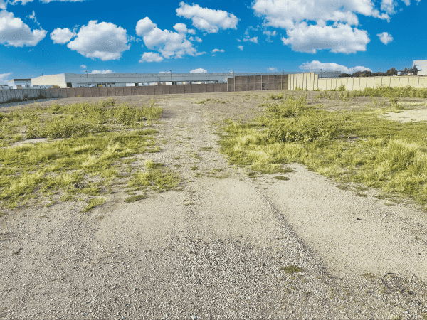 Land for Lease - 700 E Industrial Ave, Fort Worth, TX, 76131