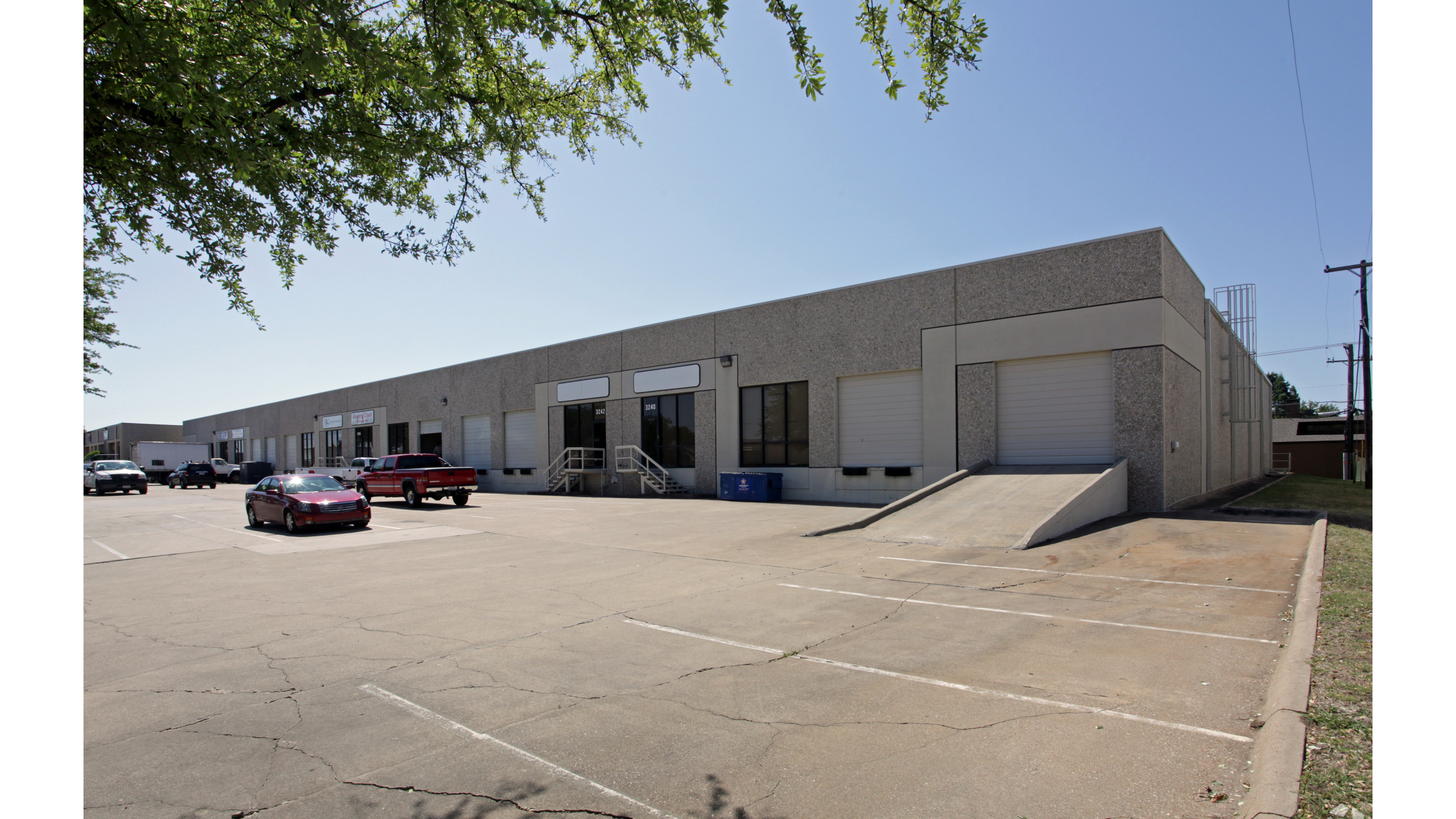 Industrial Space for Lease - 3246 Garden Brook Drive, Farmers Branch, TX, 75234
