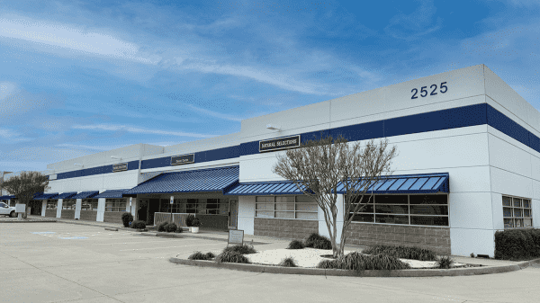 Industrial Space for Lease - 2525 Tarpley Rd, Carrollton, TX, 75006-2366, Suite 104-120