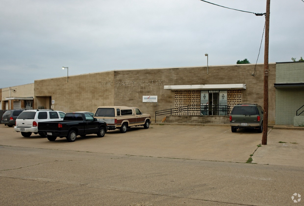 Industrial Property for Lease - 1337 Chemical St, Dallas, Texas, 75207 (1)