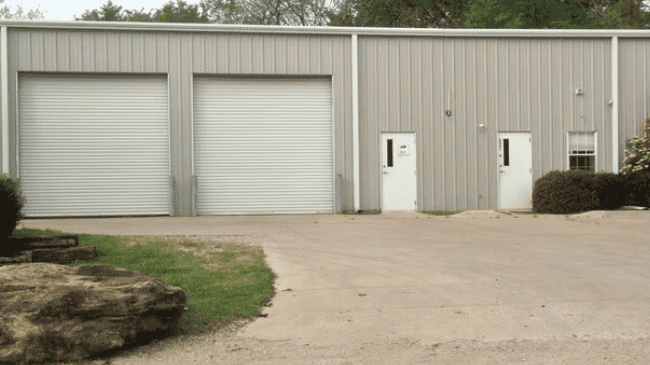 Industrial Property for Lease - 6901 Maple Avenue, Dallas, Texas, 75235 (1)