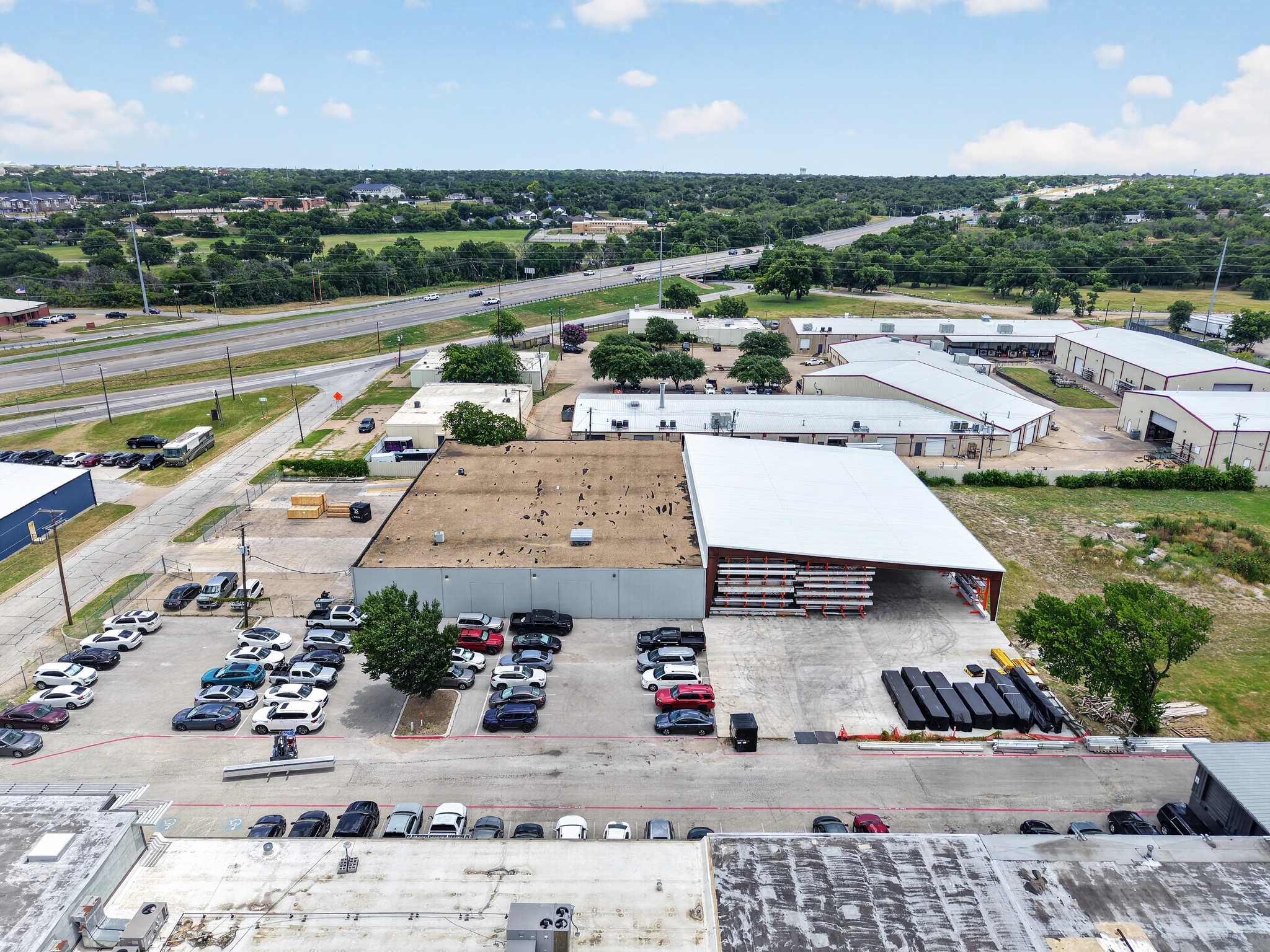 , image/jpeg - 04_2106_E_Richmond_Ave-Exterior-17_D.jpg Industrial Property for Lease or Sale - 2106 E Richmond Ave, Fort Worth, Texas, 76104 (4)