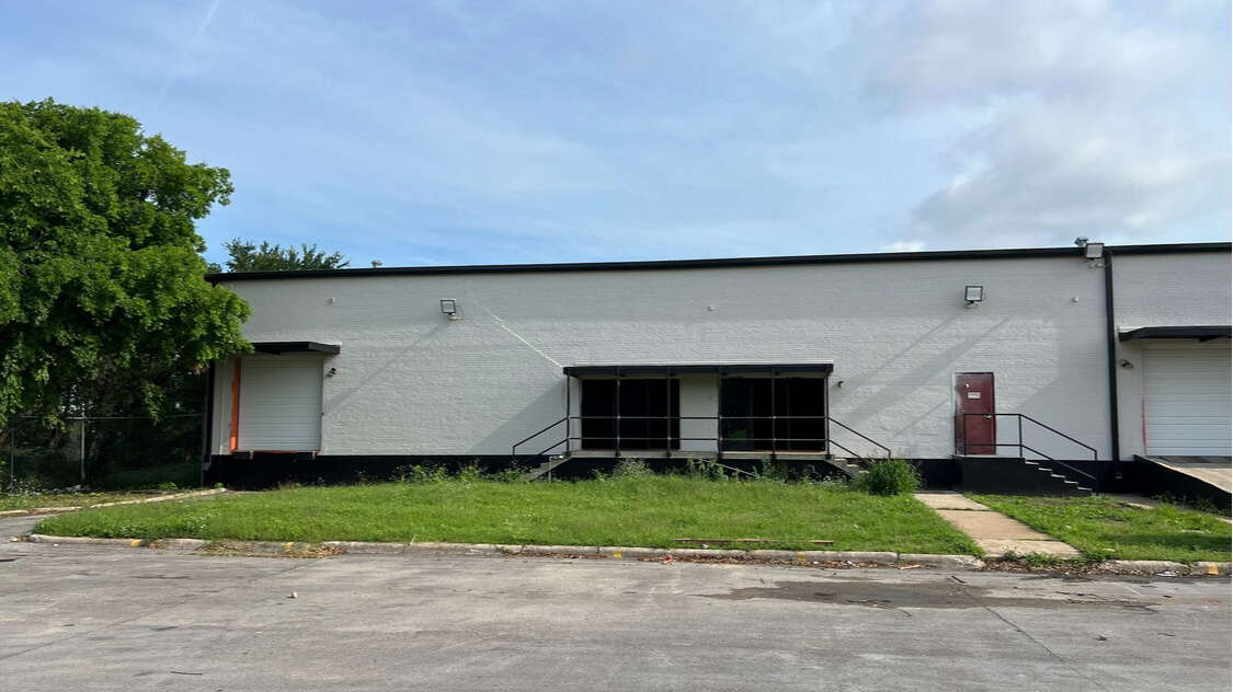 Industrial Property for Lease or Sale - 1121-1127 E Avenue J, Grand Prairie, Texas, 75050-2625 (4)