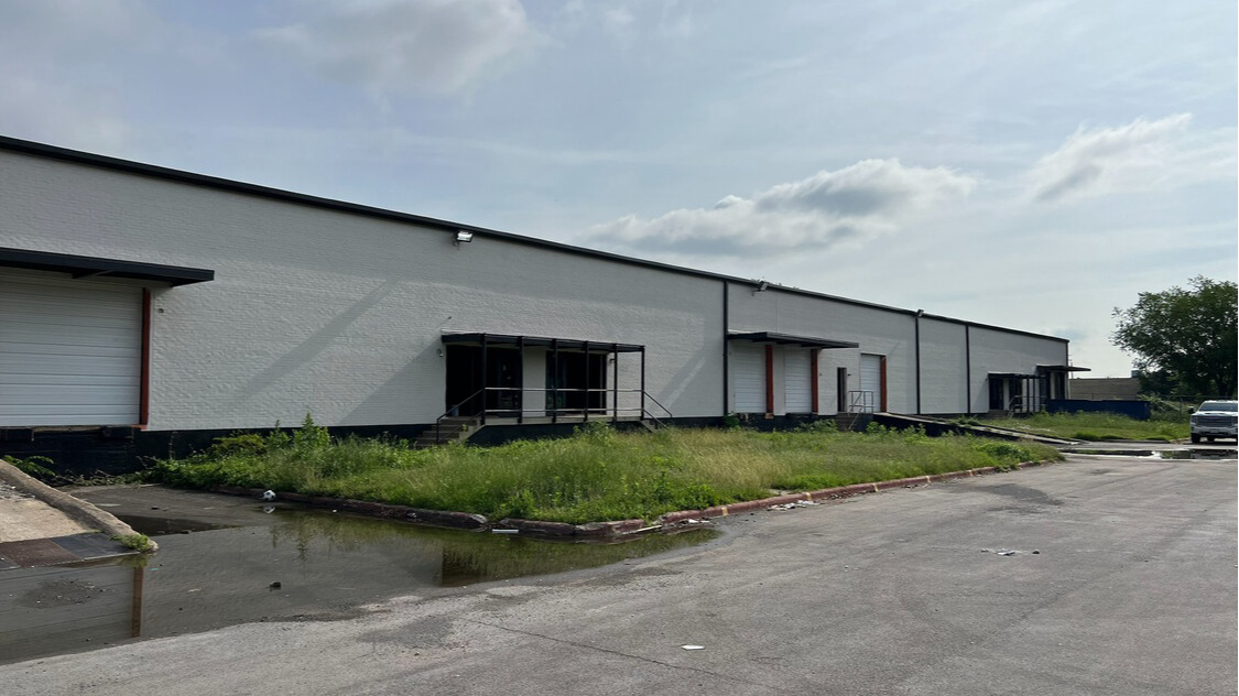 Industrial Property for Lease or Sale - 1121-1127 E Avenue J, Grand Prairie, Texas, 75050-2625 (5)
