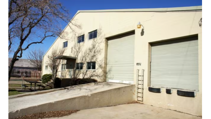 Industrial Property for Lease or Sale - 8331 Hoyle Ave, Dallas, Texas, 75227-4223 (1)