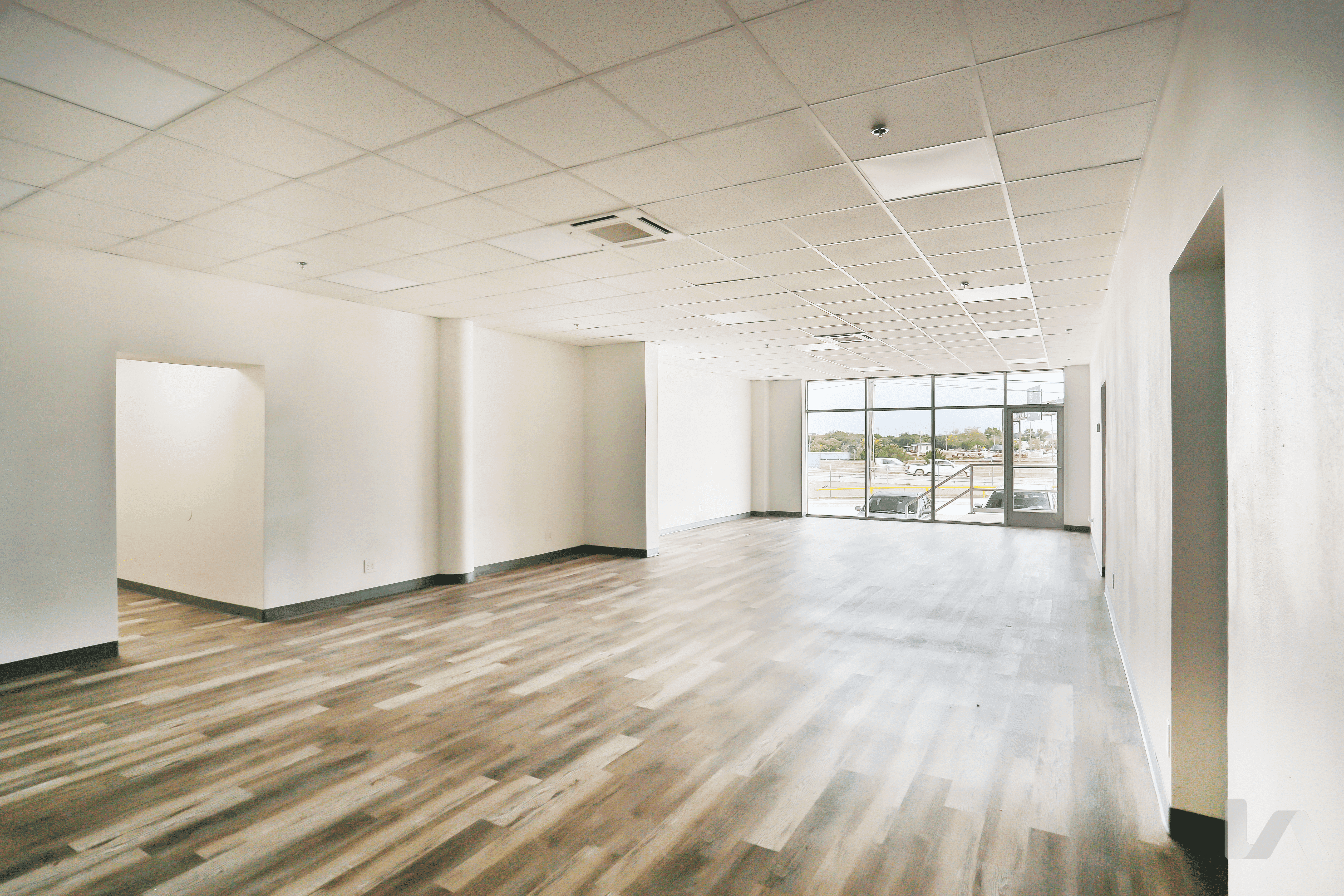 Industrial Property for Lease - 5500 South Fwy, Fort Worth, Texas, 76115 (3)