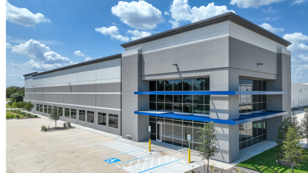 Industrial Space for Lease - 901 East Avenue K, Grand Prairie, TX, 75050