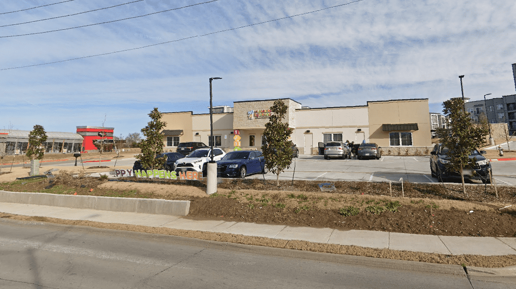 Retail Property for Sale - 3099 Frankford Road, Dallas, Texas, 75287 (1)