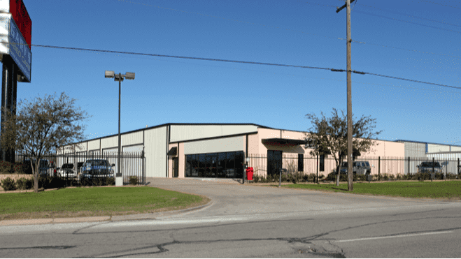 Industrial Property for Lease - 1125 N Walton Walker Blvd, Irving, Texas, 75061 (1)