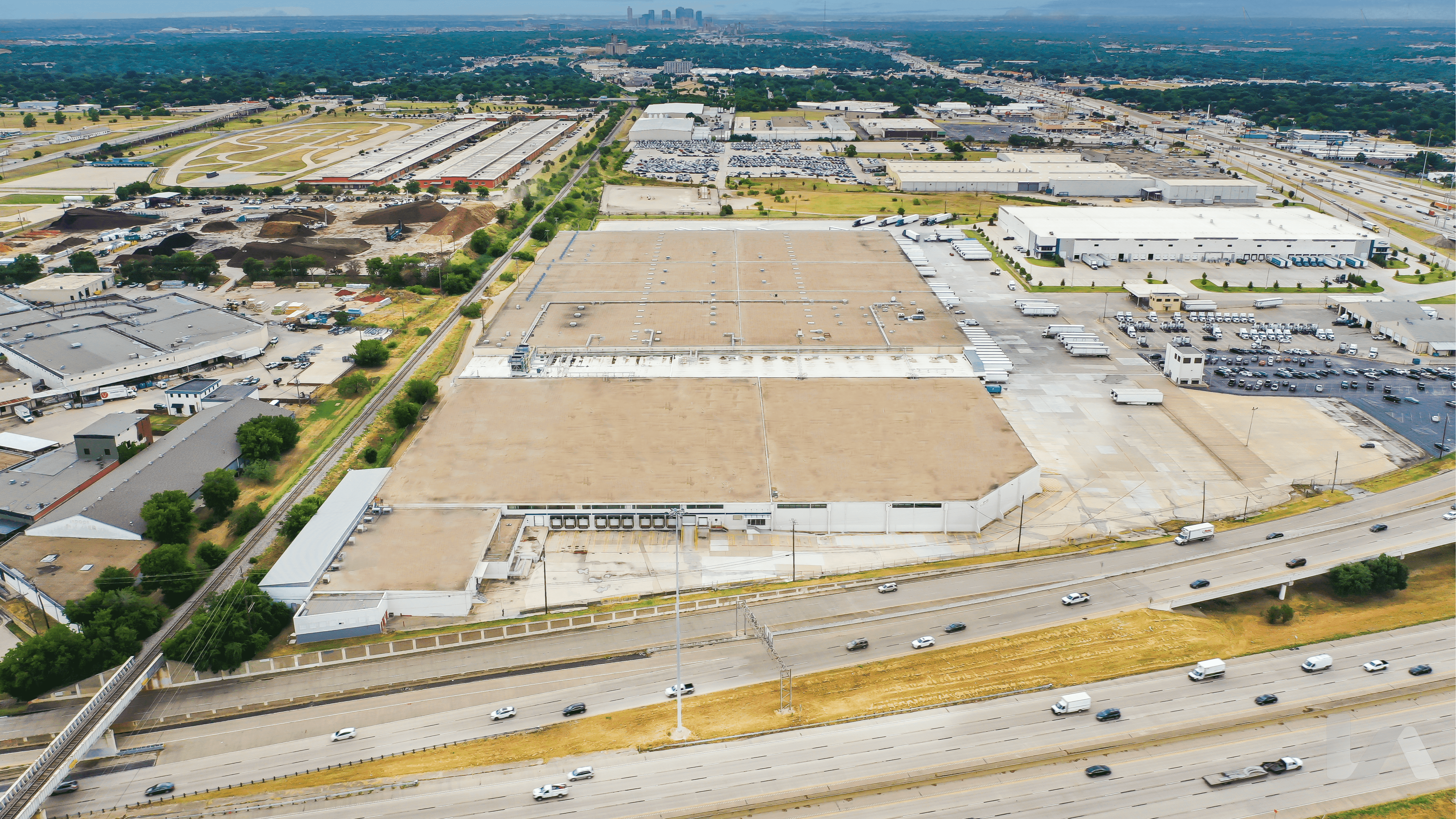 Industrial Property for Lease - 5500 South Fwy, Fort Worth, Texas, 76115 (2)