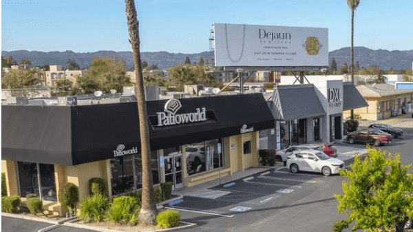 Retail Space for Lease - 6021 Topanga Canyon Blvd, Woodland Hills, CA, 91367