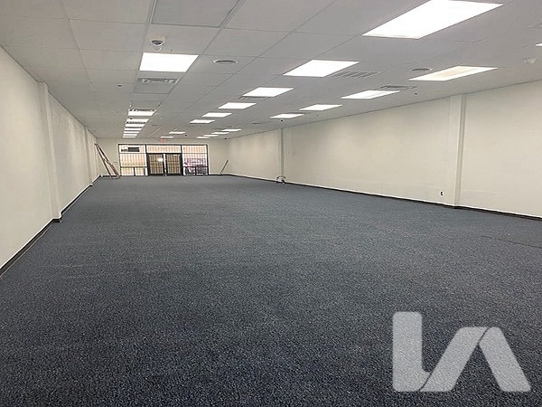 Retail Property for Sale - 11500 Harry Hines Blvd, Dallas, Texas, 75229-8119 (2)