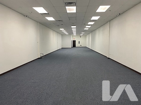 Retail Property for Sale - 11500 Harry Hines Blvd, Dallas, Texas, 75229-8119 (3)