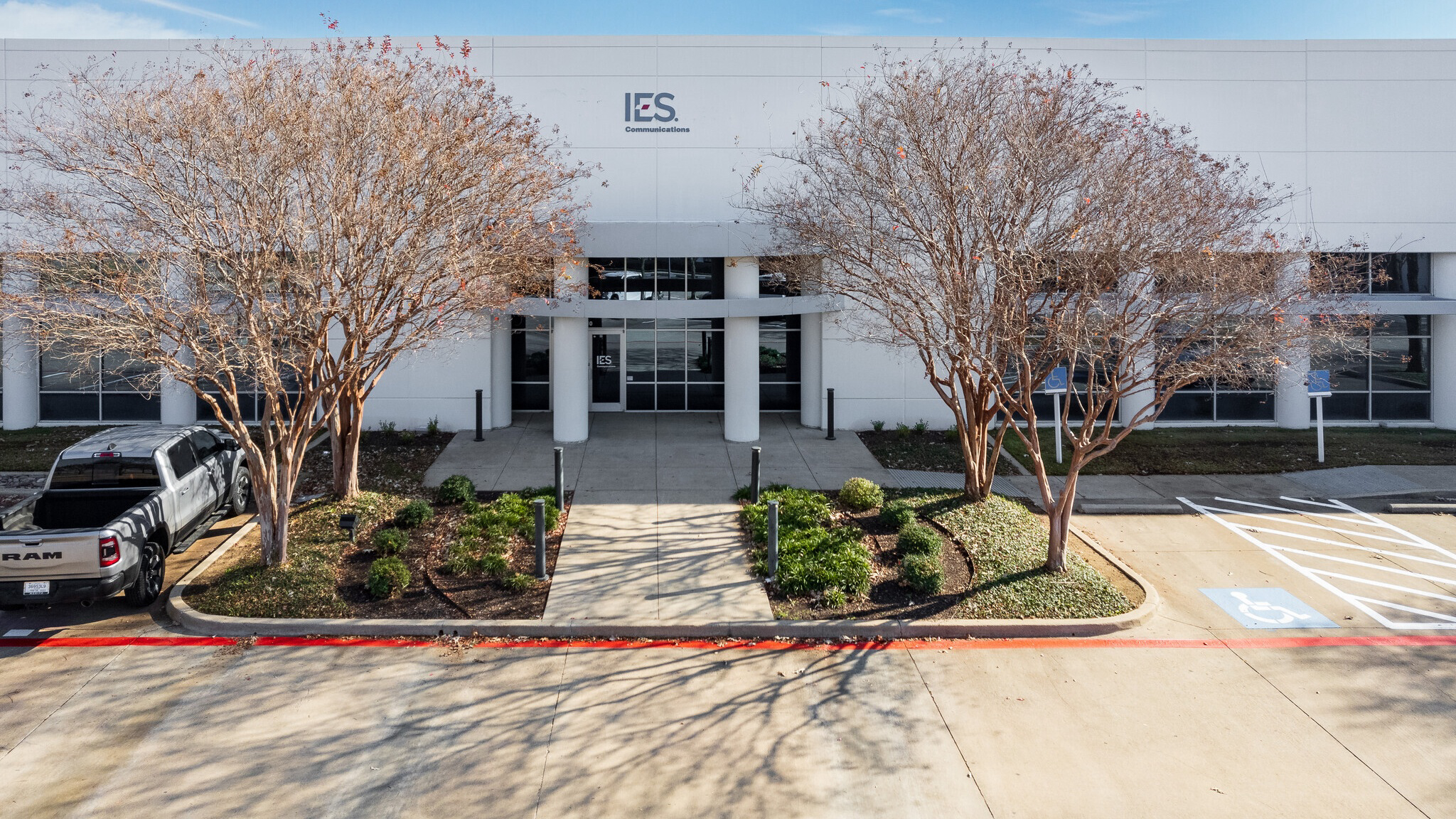 Industrial Property for Lease - 4800 Alliance Gateway Fwy, Fort Worth, Texas, 76177 (1)