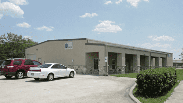 Industrial Space for Lease - 2605 North Forum Drive, Grand Prairie, TX, 75052