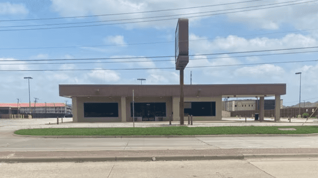 Industrial Property for Lease - 7650 Esters Blvd, Irving, Texas, 75063 (1)