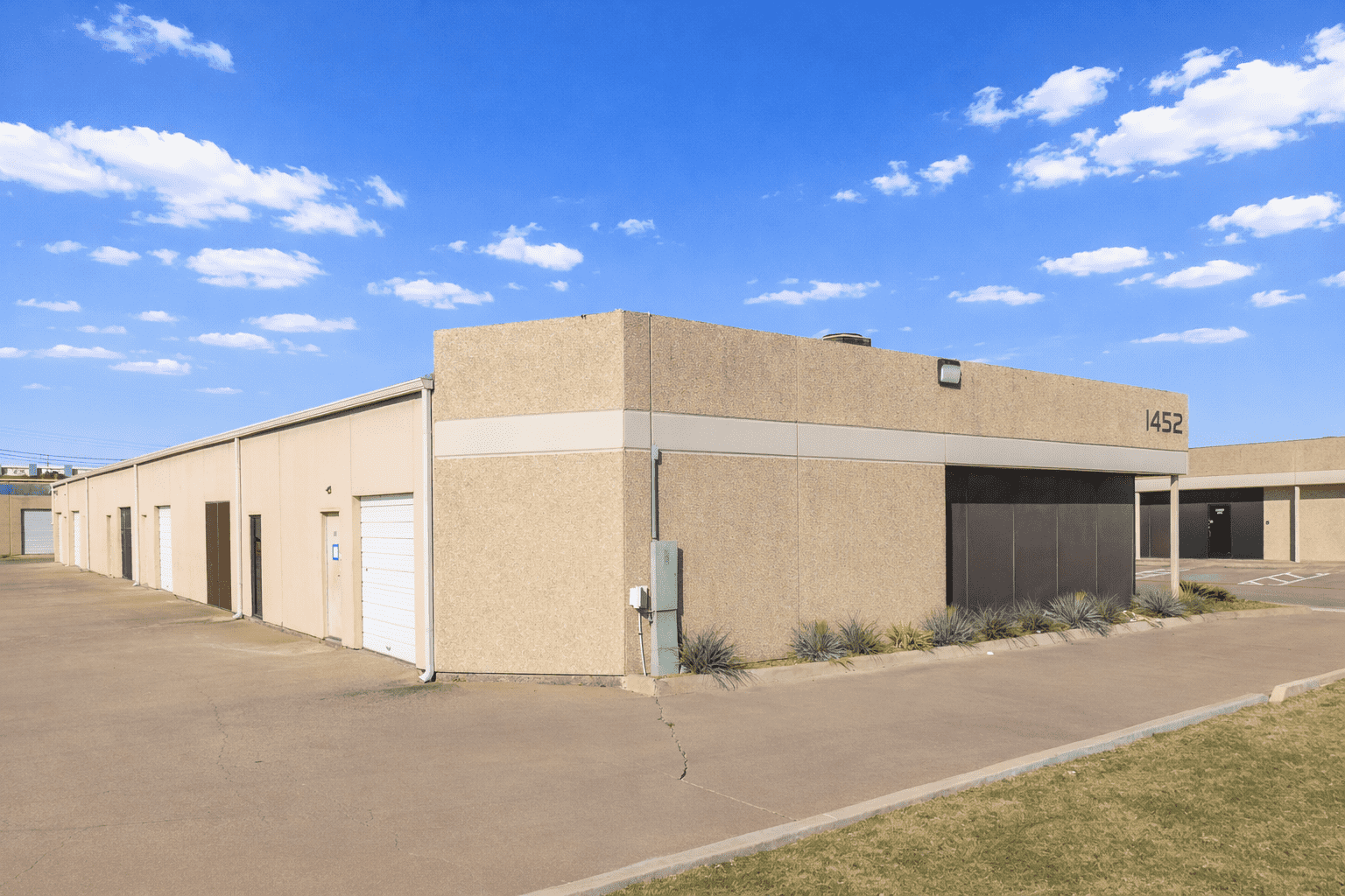 , image/png - 37.png Industrial Property for Sale - 1450 & 1452 Halsey Way, Carrollton, Texas, 75007 (4)