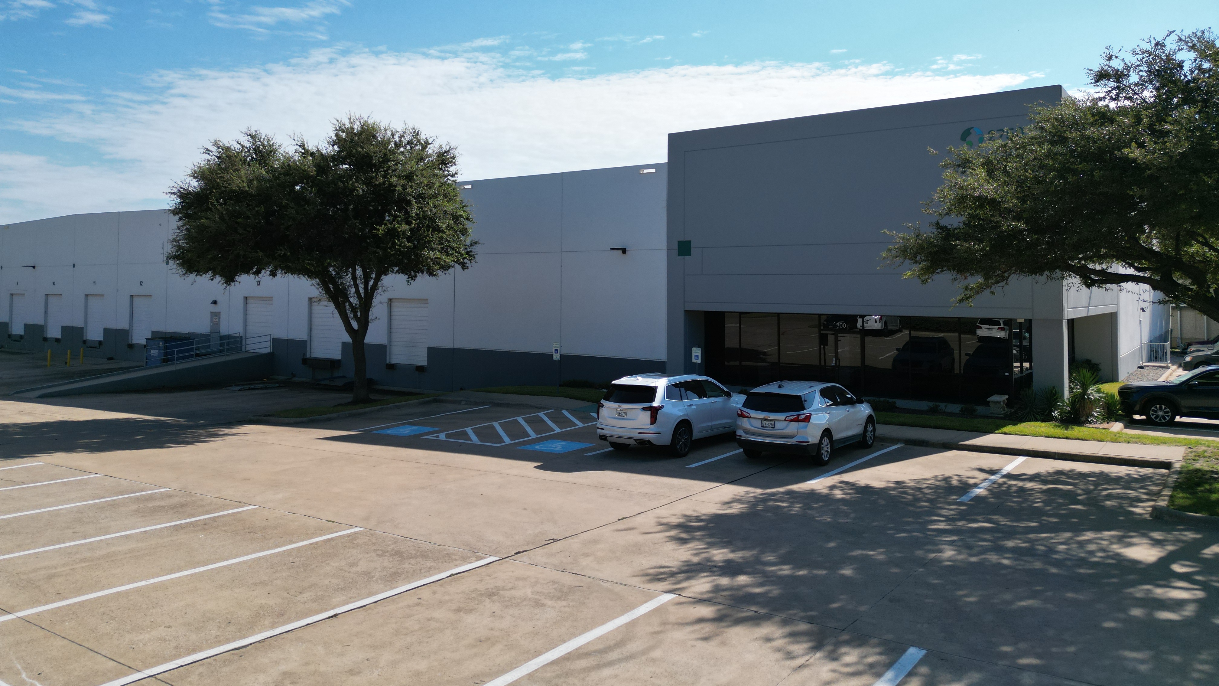Industrial Property for Lease - 2750 113th St, Grand Prairie, Texas, 75050 (2)